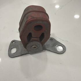 7l0253144c Volkswagen Audi Q7 Touareg 4l Exhaust System Bracket Oem
