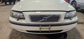104-58957 Volvo Grille Chrome Fits 01-04 70 Series