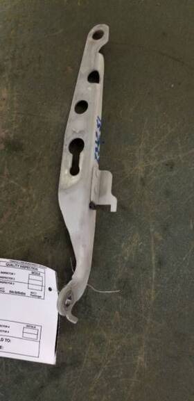 118.vo1w07 Volvo Xc90 2007 Hood Hinge