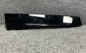 31688692 Volvo Xc90 Mk2 Rear Left B-gate B-store Window Frame Trim