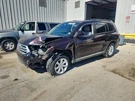 (local Pickup Only) Passenger Fender Plus Without Antenna Hole Fits 11-13 Highla. Fixed Price $299.99.